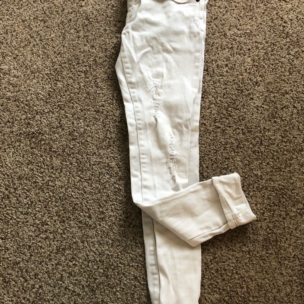 Distressed RVCA white jeans - Picture 4 of 4